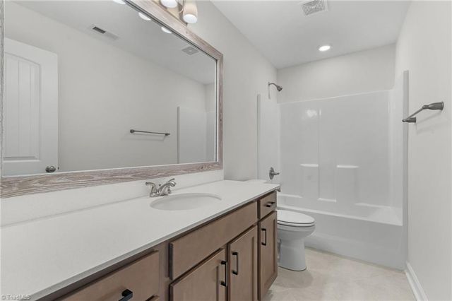 5512 Glad Acres Road, Pfafftown, NC 27040