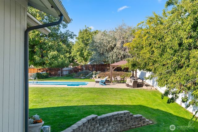 3110 SE 1st st, East Wenatchee, WA 98802