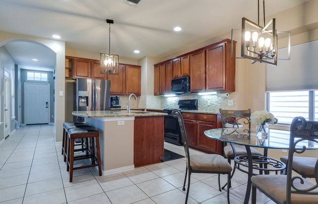 1144 Spanish Moss Drive, Savannah, TX 76227