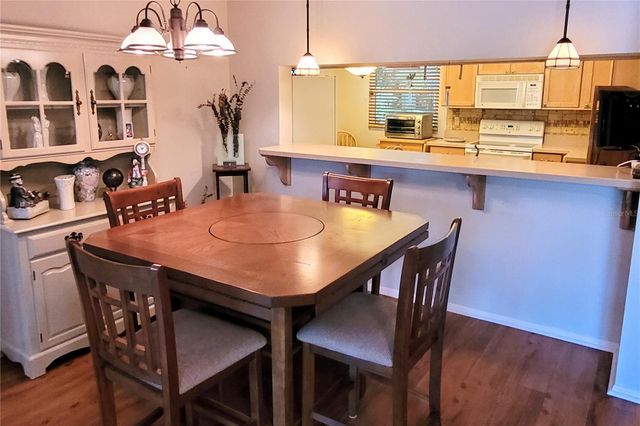 5071 BARRINGTON CIRCLE 1602, Sarasota, FL 34234