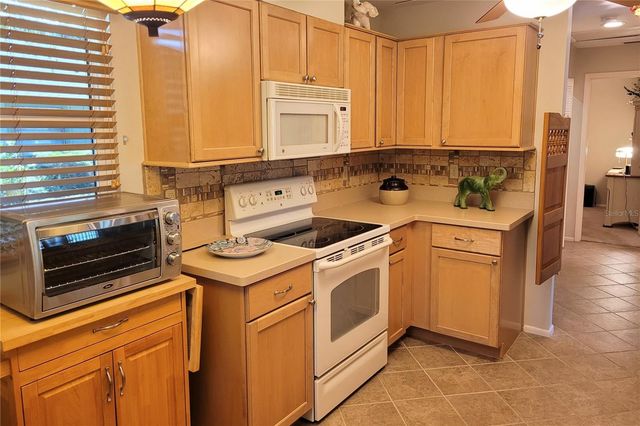 5071 BARRINGTON CIRCLE 1602, Sarasota, FL 34234