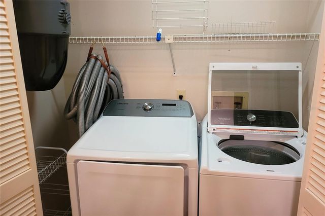5071 BARRINGTON CIRCLE 1602, Sarasota, FL 34234