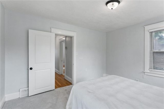 4004 Bell Street, Kansas City, MO 64111
