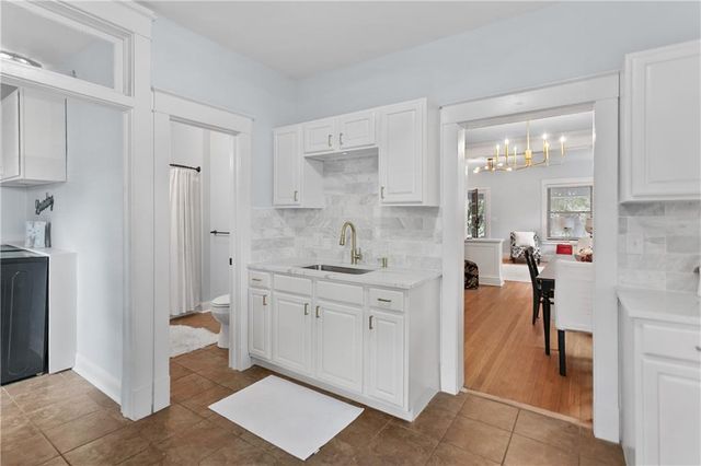 4004 Bell Street, Kansas City, MO 64111