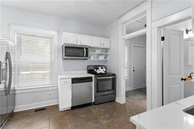 4004 Bell Street, Kansas City, MO 64111