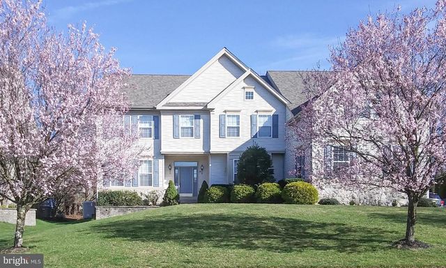 25 ROLLING GLEN CT, Mount Laurel, NJ 08054