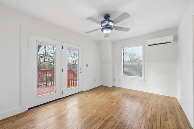 111 E 2nd ST, Georgetown, TX 78626