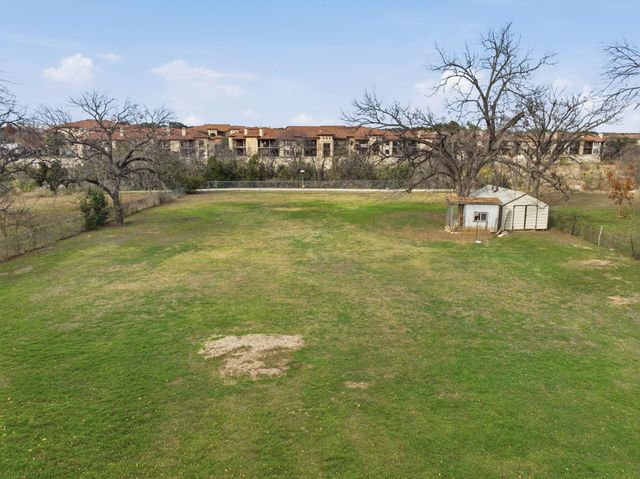 111 E 2nd ST, Georgetown, TX 78626