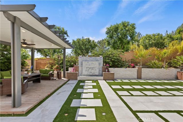 8851 Soothing Court, Corona, CA 92883