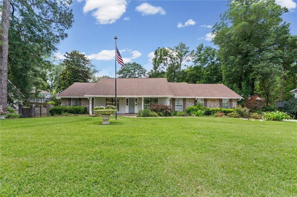 700 Cedar Avenue, Fairhope, AL 36532 — exterior