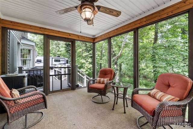 5 Wolf Creek Court, St Peters, MO 63376