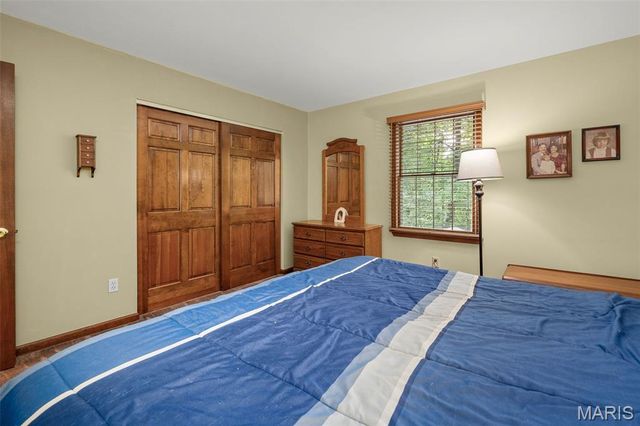 5 Wolf Creek Court, St Peters, MO 63376