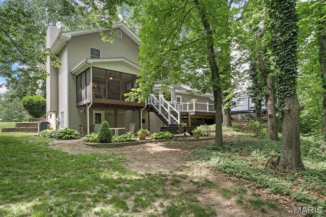 5 Wolf Creek Court, St Peters, MO 63376