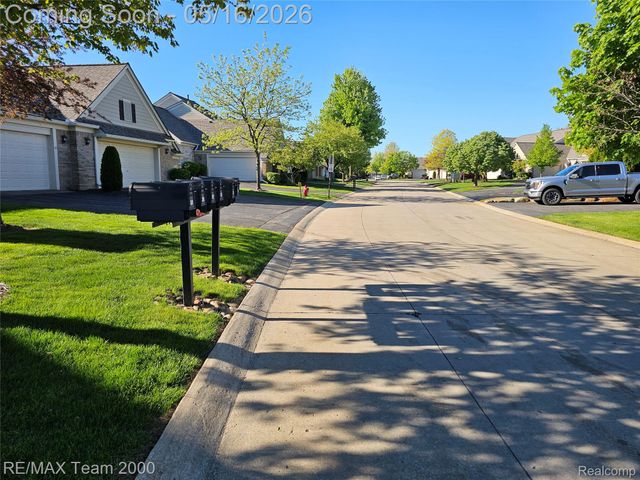 16792 Lyonhurst Circle, Northville Township, MI 48168