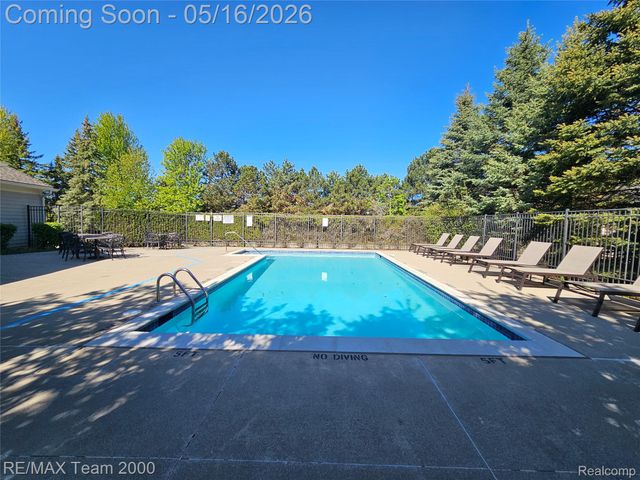 16792 Lyonhurst Circle, Northville Township, MI 48168