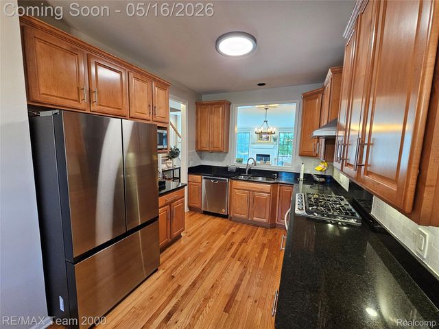 16792 Lyonhurst Circle, Northville Township, MI 48168