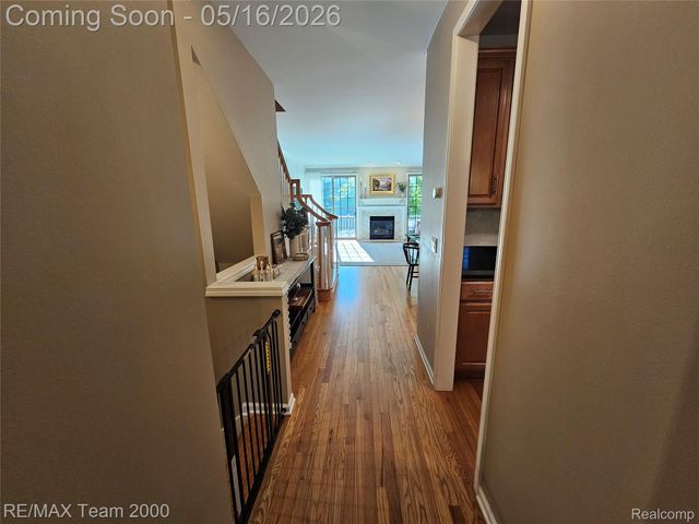 16792 Lyonhurst Circle, Northville Township, MI 48168