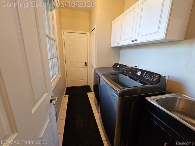 16792 Lyonhurst Circle, Northville Township, MI 48168