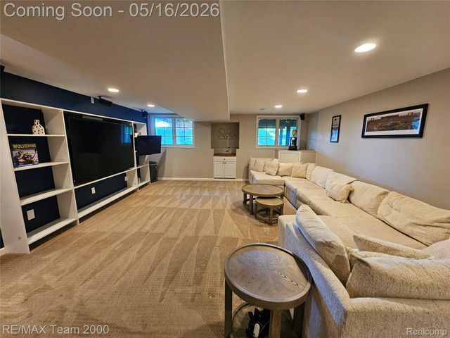 16792 Lyonhurst Circle, Northville Township, MI 48168