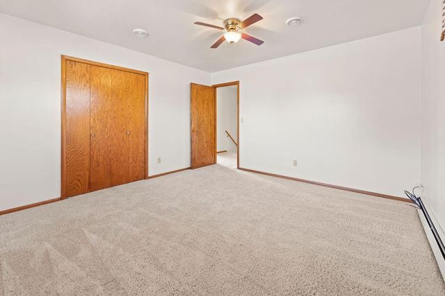 2807 Edgewood Drive N, Fargo, ND 58102