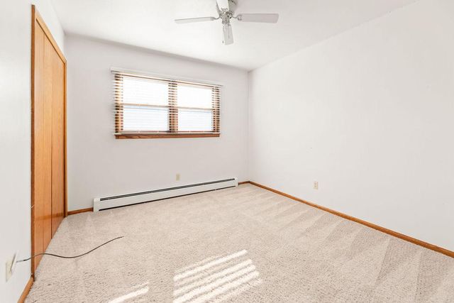2807 Edgewood Drive N, Fargo, ND 58102