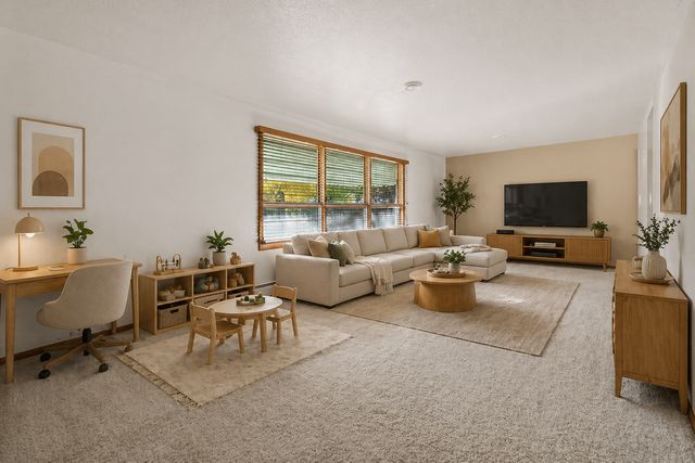 2807 Edgewood Drive N, Fargo, ND 58102