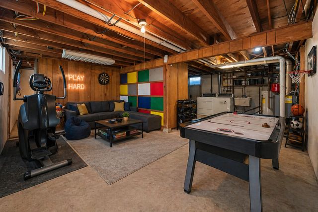 2807 Edgewood Drive N, Fargo, ND 58102