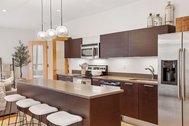 3116 W Lake Street 217, Minneapolis, MN 55416