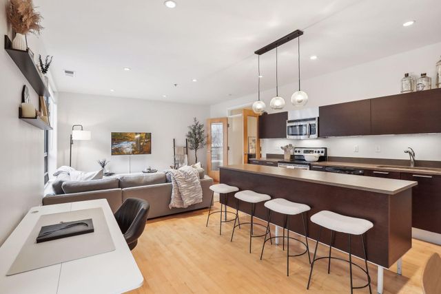 3116 W Lake Street 217, Minneapolis, MN 55416