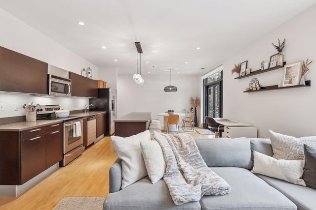 3116 W Lake Street 217, Minneapolis, MN 55416