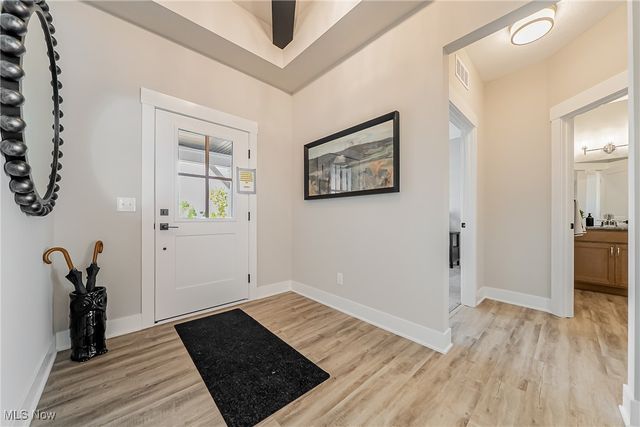 5302 Charlotte's Way SL33, Sheffield Village, OH 44035