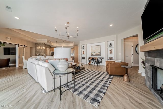 5302 Charlotte's Way SL33, Sheffield Village, OH 44035