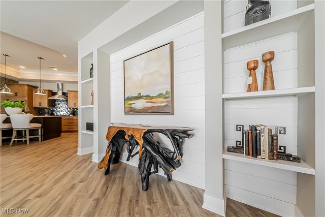 5302 Charlotte's Way SL33, Sheffield Village, OH 44035