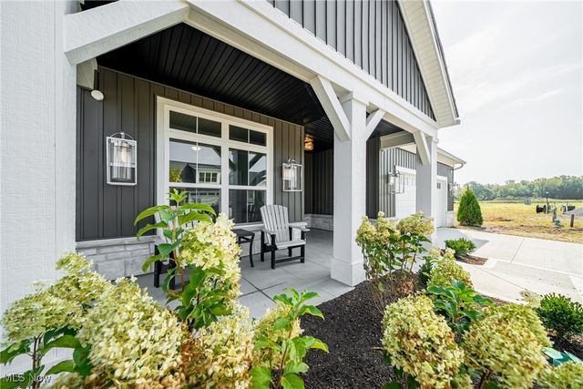 5302 Charlotte's Way SL33, Sheffield Village, OH 44035