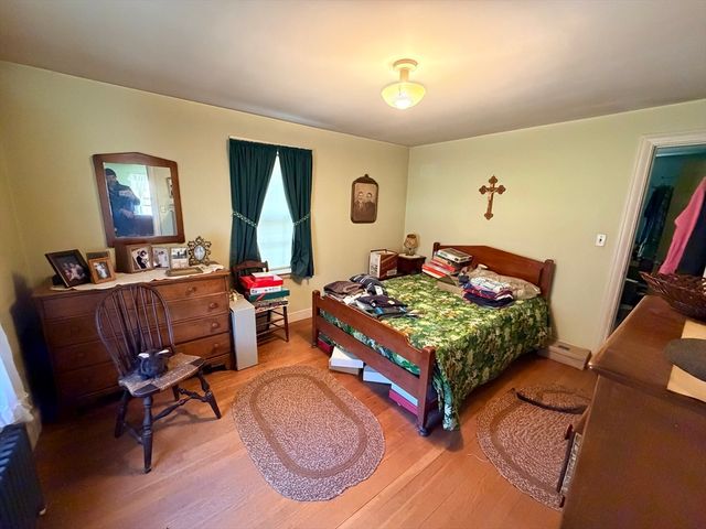 192 Concord Rd, Lincoln, MA 01773