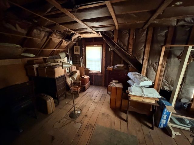 192 Concord Rd, Lincoln, MA 01773