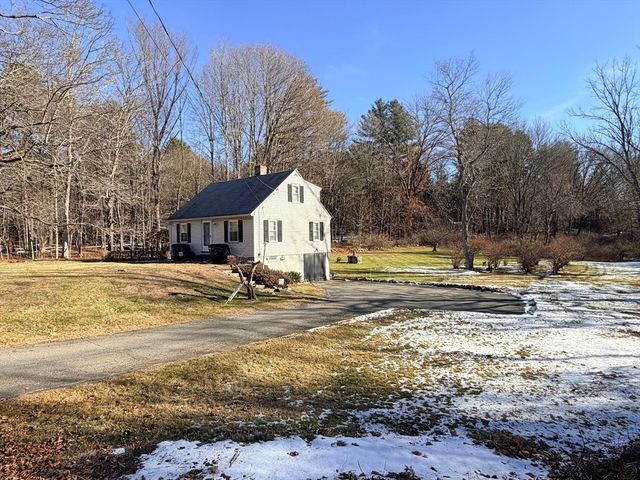 192 Concord Rd, Lincoln, MA 01773