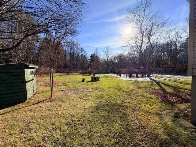 192 Concord Rd, Lincoln, MA 01773