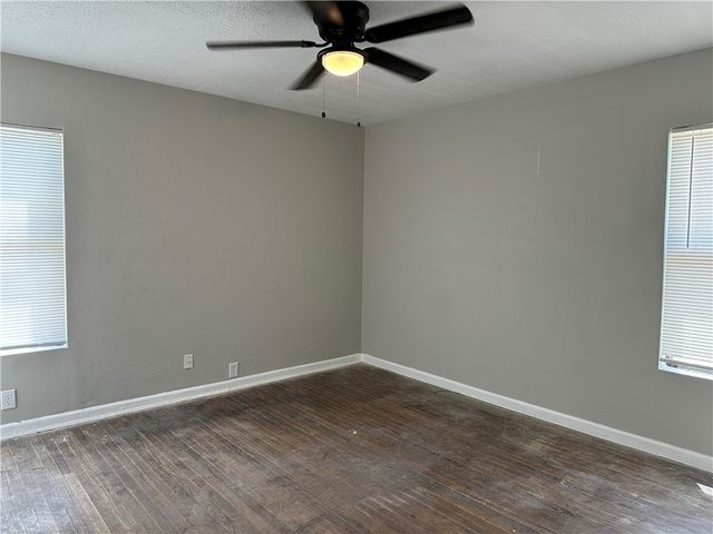 1361 Daytona Dr, Corpus Christi, TX 78415