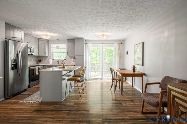 13715 Sutters Mill Cir, Midlothian, VA 23112