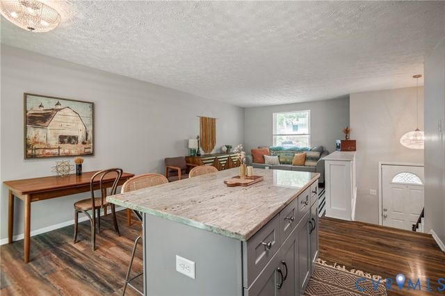 13715 Sutters Mill Cir, Midlothian, VA 23112