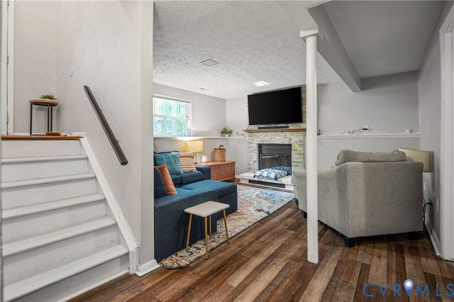 13715 Sutters Mill Cir, Midlothian, VA 23112