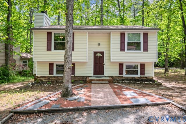 13715 Sutters Mill Cir, Midlothian, VA 23112