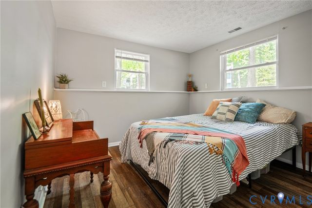 13715 Sutters Mill Cir, Midlothian, VA 23112