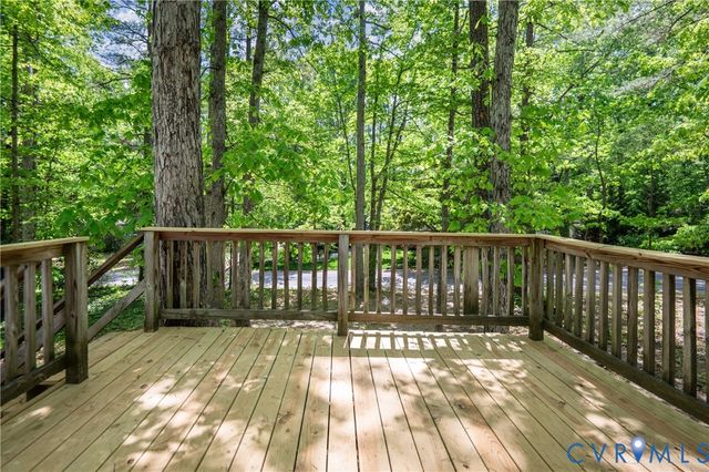 13715 Sutters Mill Cir, Midlothian, VA 23112