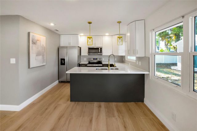 3141 IRVING STREET, Sarasota, FL 34237