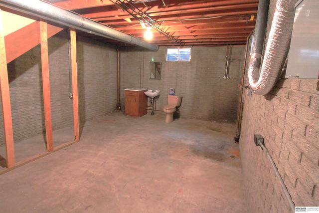 301 Rose Avenue, Yutan, NE 68073