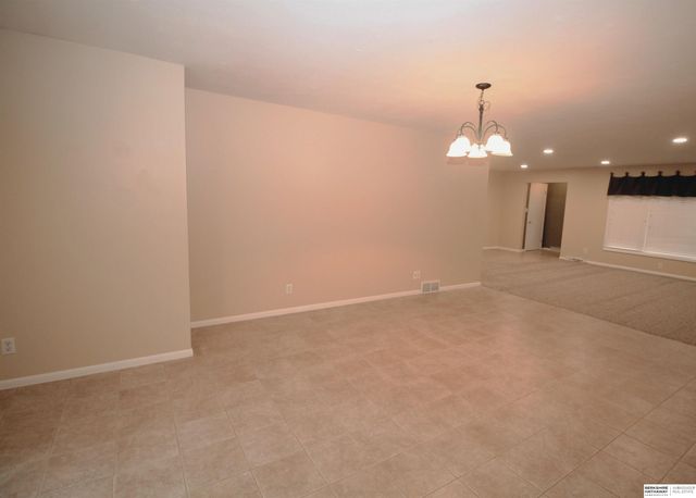 301 Rose Avenue, Yutan, NE 68073