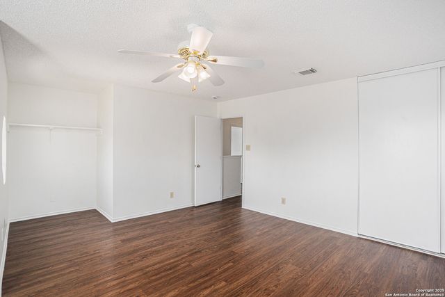 8302 Parry Path, Converse, TX 78109