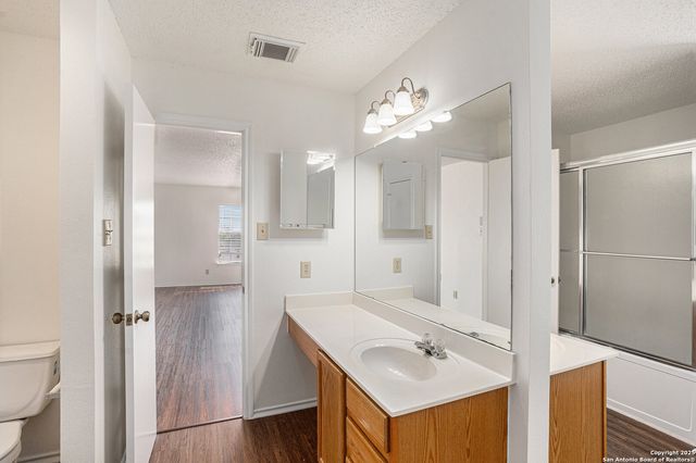 8302 Parry Path, Converse, TX 78109